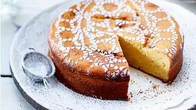Saftiger Joghurtkuchen Rezept - Foto: LECKER @ Bauer Media Group