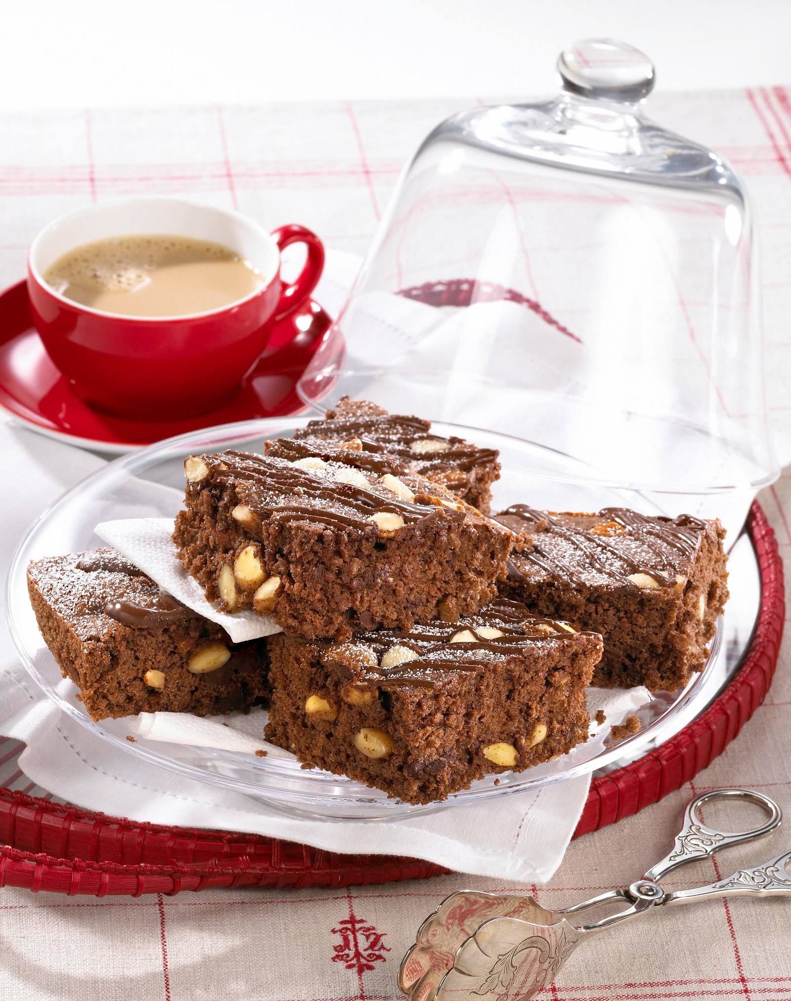 Saftiger Mandel-Brotkuchen Rezept | LECKER