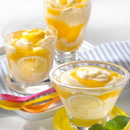 Sahnejoghurt mit Mangopüree Rezept Sahnejoghurt mit Mangopüree Rezept
