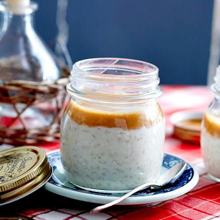 Sahnemilchreis mit Meersalzkaramellsoße Rezept Sahnemilchreis mit Meersalzkaramellsoße Rezept