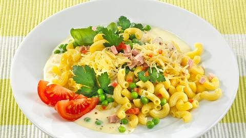 Sahnenudeln mit Erbsen und Schinken Rezept - Foto: Först, Thomas