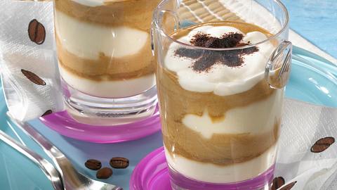 Sahnepudding Macchiato Rezept - Foto: House of Food / Bauer Food Experts KG