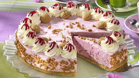 Sahnige Rhabarber-Torte Rezept - Foto: House of Food / Bauer Food Experts KG