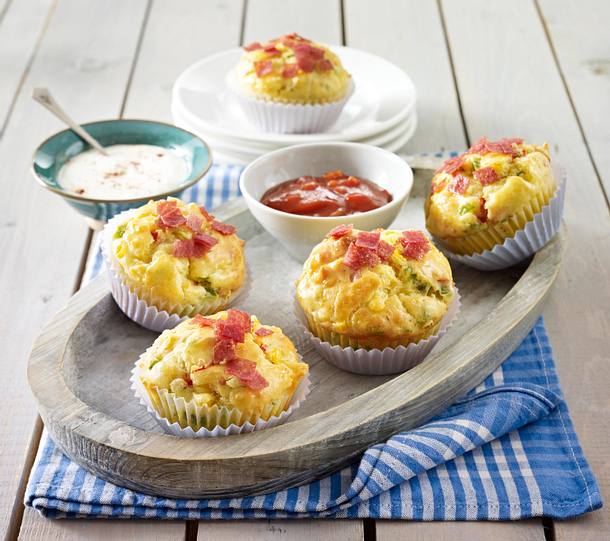 Salami-Pizza-Muffins Rezept Salami-Pizza-Muffins Rezept