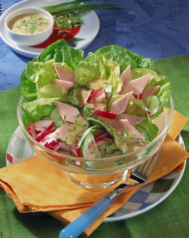 Salat-Cocktail mit Putenbrust Rezept | LECKER