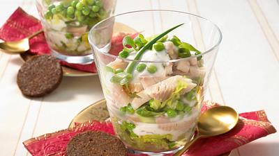Salat-Cocktail mit Räucherforelle Rezept - Foto: House of Food / Bauer Food Experts KG