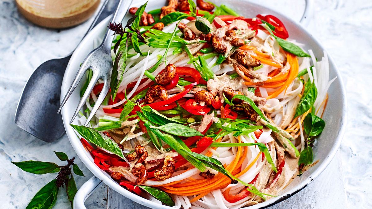 Salat nach Pad-Thai-Art Rezept