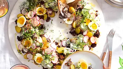 Salatkranz zum Teilen Rezept - Foto: LECKER @ Bauer Media Group