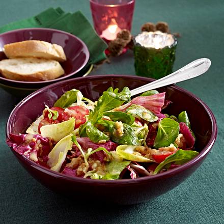 Salatmix mit Mandel-Dattel-Marinade Rezept Salatmix mit Mandel-Dattel-Marinade Rezept