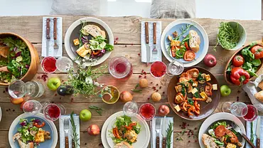 Salatschüsseln - Foto: iStock/mediaphotos Salatschüsseln - Foto: iStock/mediaphotos