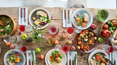 Salatschüsseln - Foto: iStock/mediaphotos