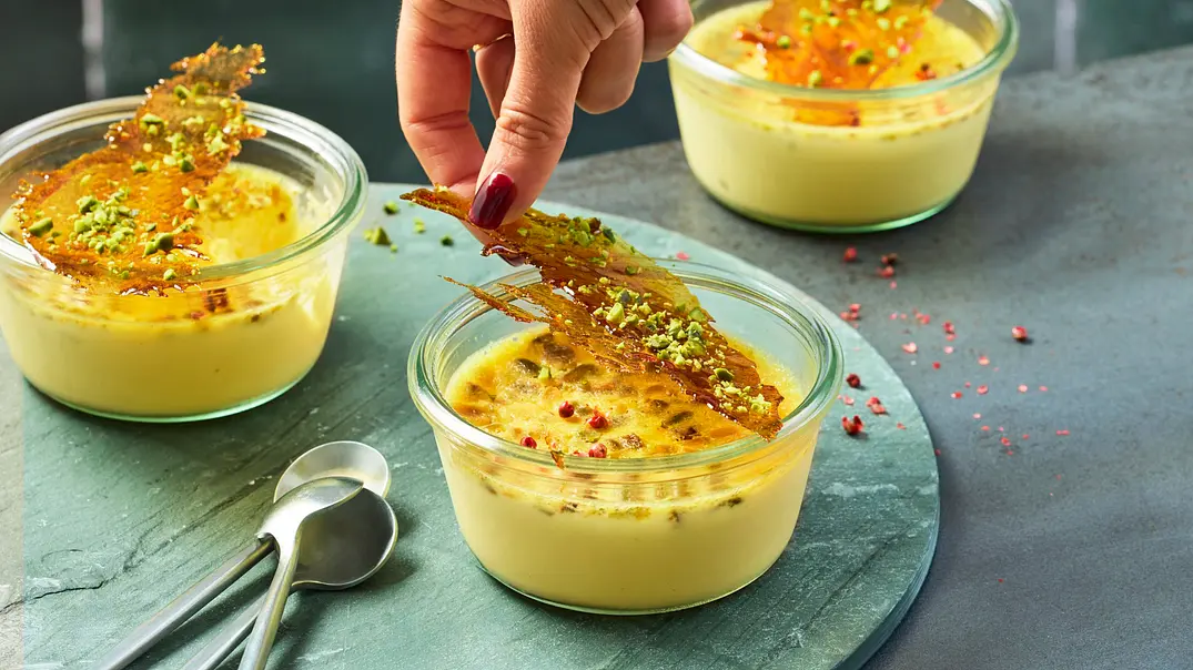 Salted Crème Brûlée Rezept - Foto: LECKER @ Bauer Media Group Salted Crème Brûlée Rezept - Foto: LECKER @ Bauer Media Group