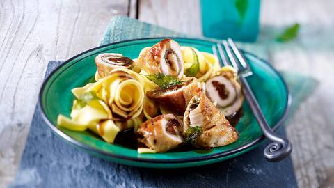 Saltimbocca-Puten-Röllchen Rezept - Foto: House of Food / Bauer Food Experts KG