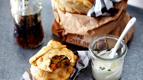 Samosas mit Mangolinsen Rezept - Foto: House of Food / Bauer Food Experts KG