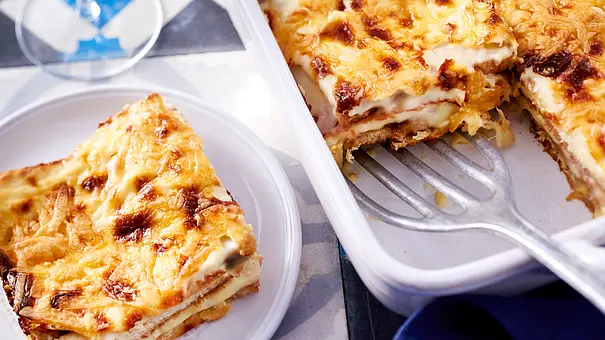 Sandwich-Lasagne Rezept - Foto: LECKER @ Bauer Media Group Sandwich-Lasagne Rezept - Foto: LECKER @ Bauer Media Group