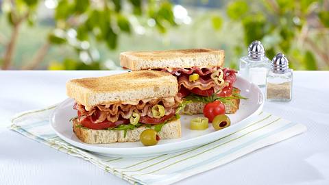 Sandwich mit Speck und Tomate Rezept - Foto: House of Food / Bauer Food Experts KG