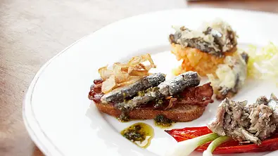 Sardinen-Happen Rezept - Foto: LECKER @ Bauer Media Group