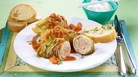 Sarma - Bosnische Kohlroulade Rezept - Foto: House of Food / Bauer Food Experts KG