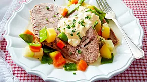 Sauce Gribiche zu Tafelspitz und Bouillon-Gemüse Rezept - Foto: LECKER @ Bauer Media Group Sauce Gribiche zu Tafelspitz und Bouillon-Gemüse Rezept - Foto: LECKER @ Bauer Media Group