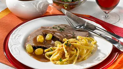 Sauerbraten Rezept - Foto: LECKER @ Bauer Media Group