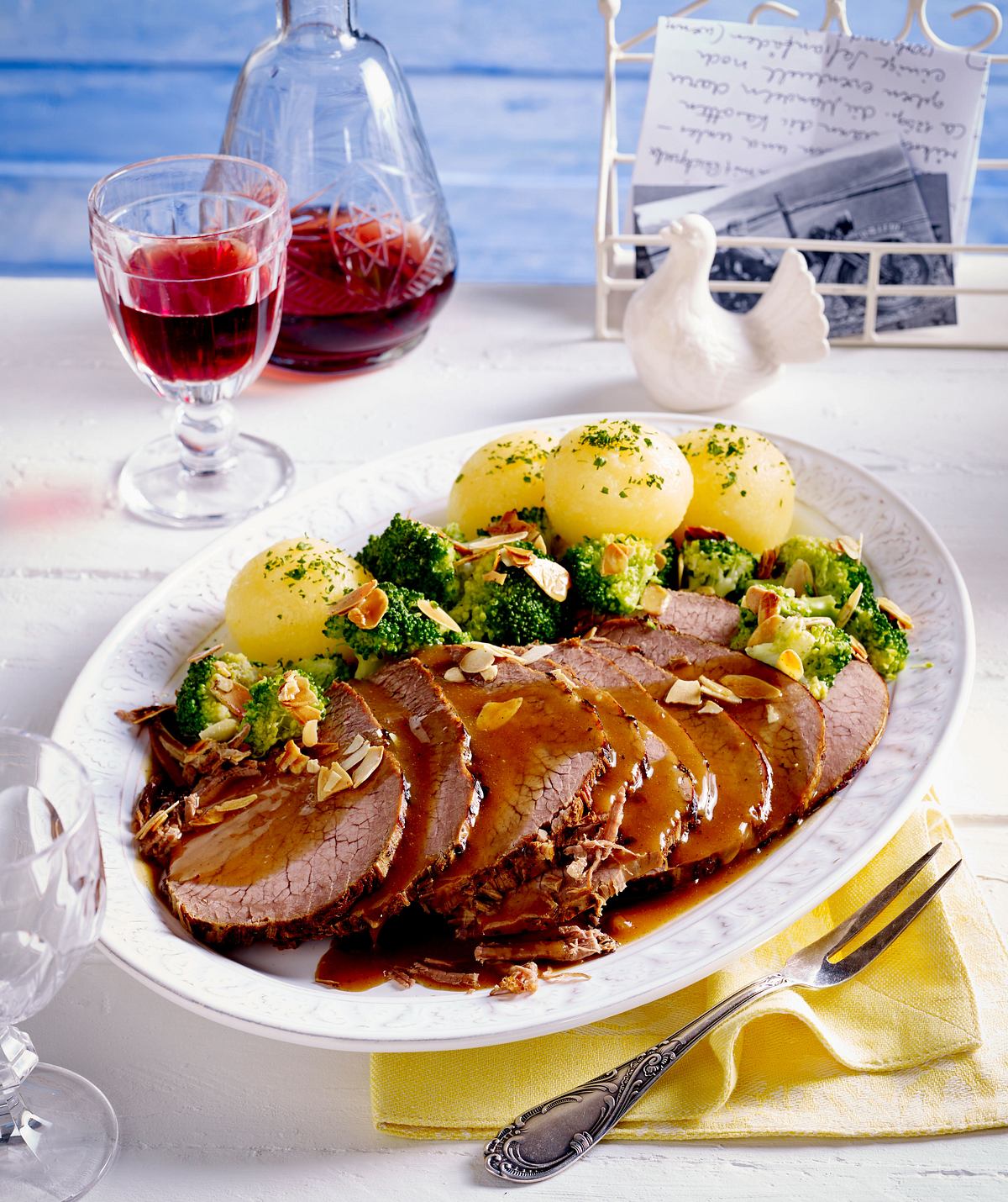 Sauerbraten mit Pilzen und Kartoffelklößen Rezept