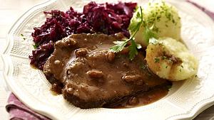 Sauerbraten mit Printensoße Rezept - Foto: House of Food / Bauer Food Experts KG