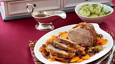 Sauerbraten vom Schwein Rezept - Foto: LECKER @ Bauer Media Group Sauerbraten vom Schwein Rezept - Foto: LECKER @ Bauer Media Group