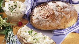 Sauerkraut-Brot mit Obatzda Rezept - Foto: House of Food / Bauer Food Experts KG