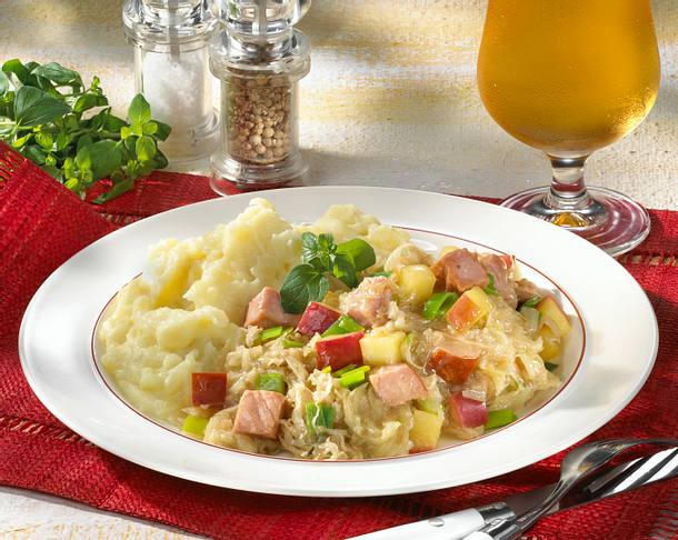 Sauerkraut mit Kartoffelschnee Rezept Sauerkraut mit Kartoffelschnee Rezept