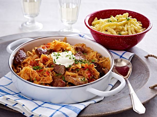 Sauerkrautpfanne mit Schweinefilet Rezept Sauerkrautpfanne mit Schweinefilet Rezept