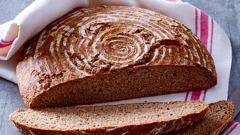 Sauerteigbrot backen Rezept - Foto: House of Food / Bauer Food Experts KG