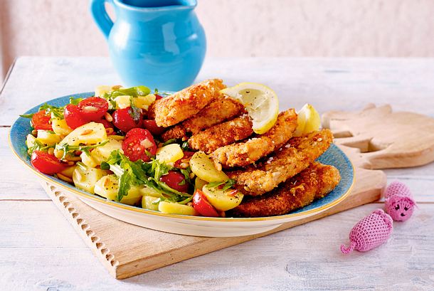 Scaloppine Parmigiano mit Kartoffelsalat-F8826201 Scaloppine Parmigiano mit Kartoffelsalat-F8826201