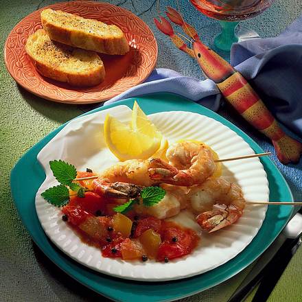 Scampispieße in Tomaten- Fruchtsoße Rezept Scampispieße in Tomaten- Fruchtsoße Rezept