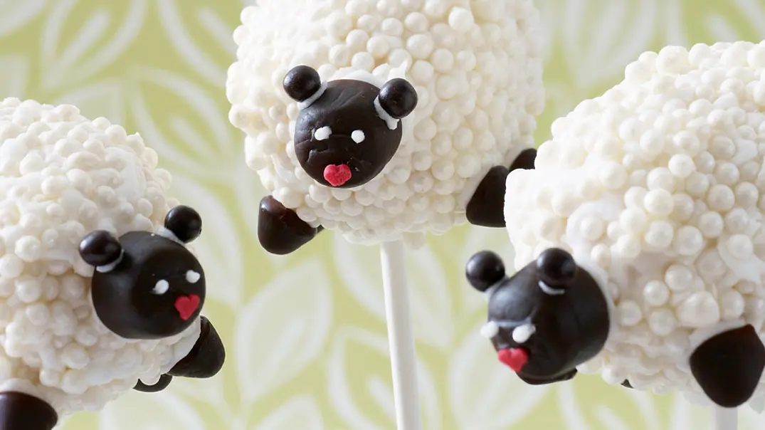 Schäfchen-Cake-Pops Rezept - Foto: LECKER @ Bauer Media Group