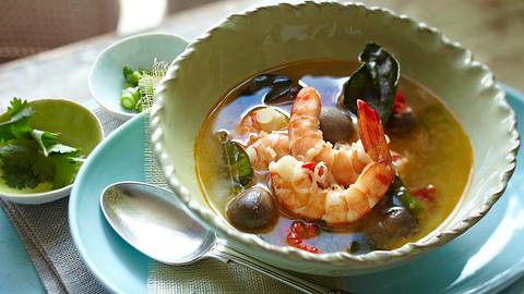 Scharf-saure Garnelensuppe Tom Yam Gung Rezept - Foto: House of Food / Bauer Food Experts KG