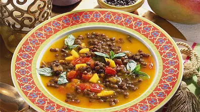 Scharfe Linsensuppe Rezept - Foto: LECKER @ Bauer Media Group