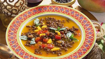 Scharfe Linsensuppe Rezept - Foto: House of Food / Bauer Food Experts KG