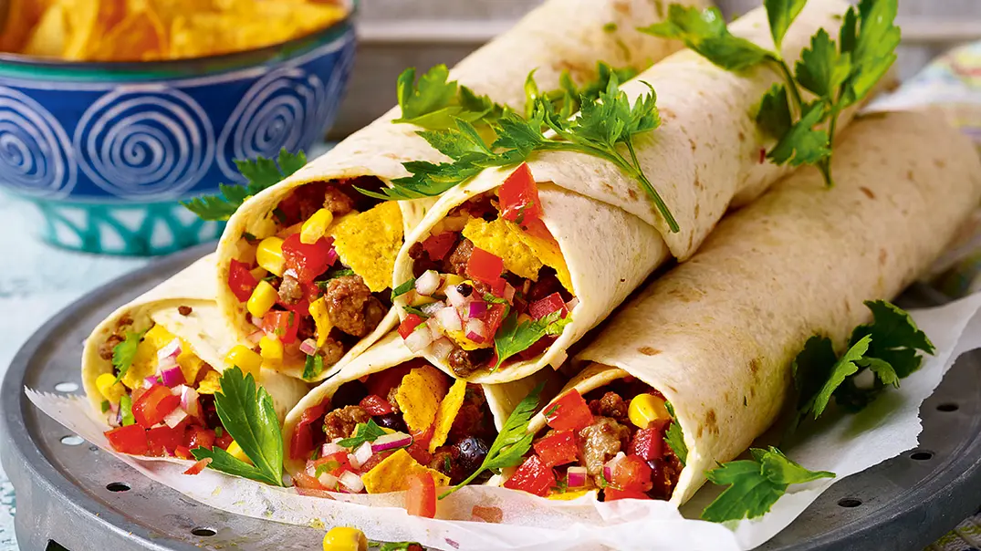 Scharfe Mexiko-Wraps Rezept - Foto: LECKER @ Bauer Media Group Scharfe Mexiko-Wraps Rezept - Foto: LECKER @ Bauer Media Group