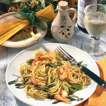 Scharfe Spaghetti mit Garnelen Rezept