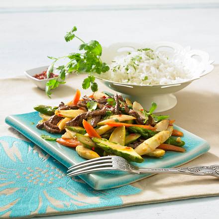 Scharfer Spargel aus dem Wok Rezept