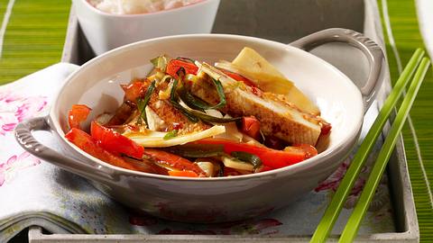 Scharfer Tofu aus dem Wok Rezept - Foto: House of Food / Bauer Food Experts KG