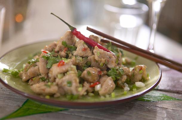 Scharfes Huhn mit Koriander Rezept | LECKER