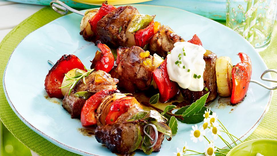 Schaschlik in Aprikosen-Bier-Marinade - Foto: House of Food / Bauer Food Experts KG