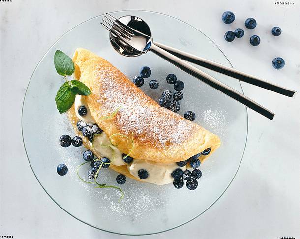 Schaumomelett mit Heidelbeer-Limonenmousse Rezept Schaumomelett mit Heidelbeer-Limonenmousse Rezept