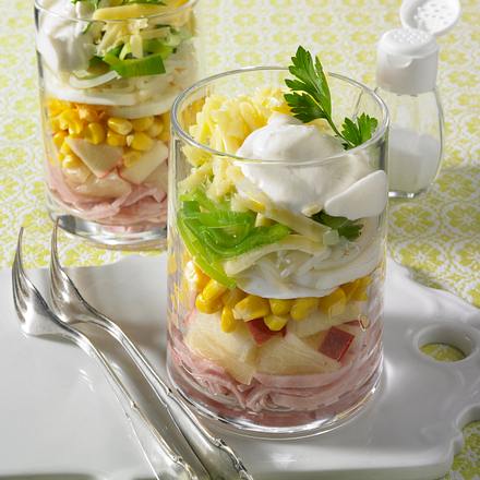 Schichtsalat mit Schinken und Ei Rezept