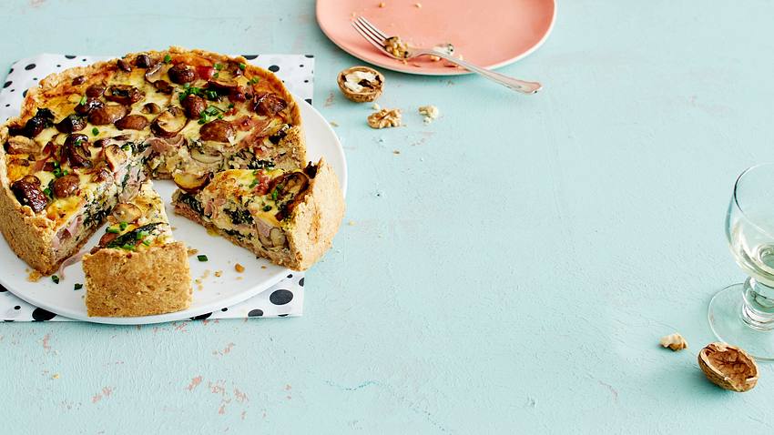 Schinken-Käse-Quiche mit Champignons Rezept - Foto: House of Food / Bauer Food Experts KG