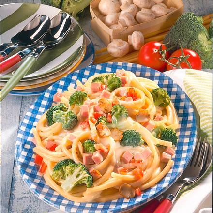 Schinken-Makkaroni mit Broccoli Rezept Schinken-Makkaroni mit Broccoli Rezept