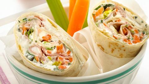 Schinken-Wrap mit Möhren Rezept - Foto: House of Food / Bauer Food Experts KG