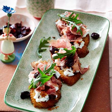 Schinken-Ziegenkäse-Crostini Rezept Schinken-Ziegenkäse-Crostini Rezept