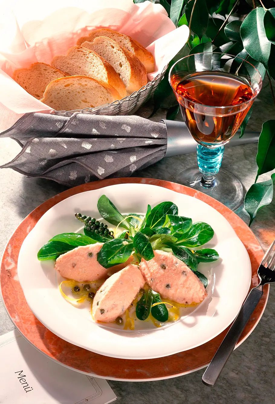 Schinkenmousse auf Feldsalat Rezept Schinkenmousse auf Feldsalat Rezept